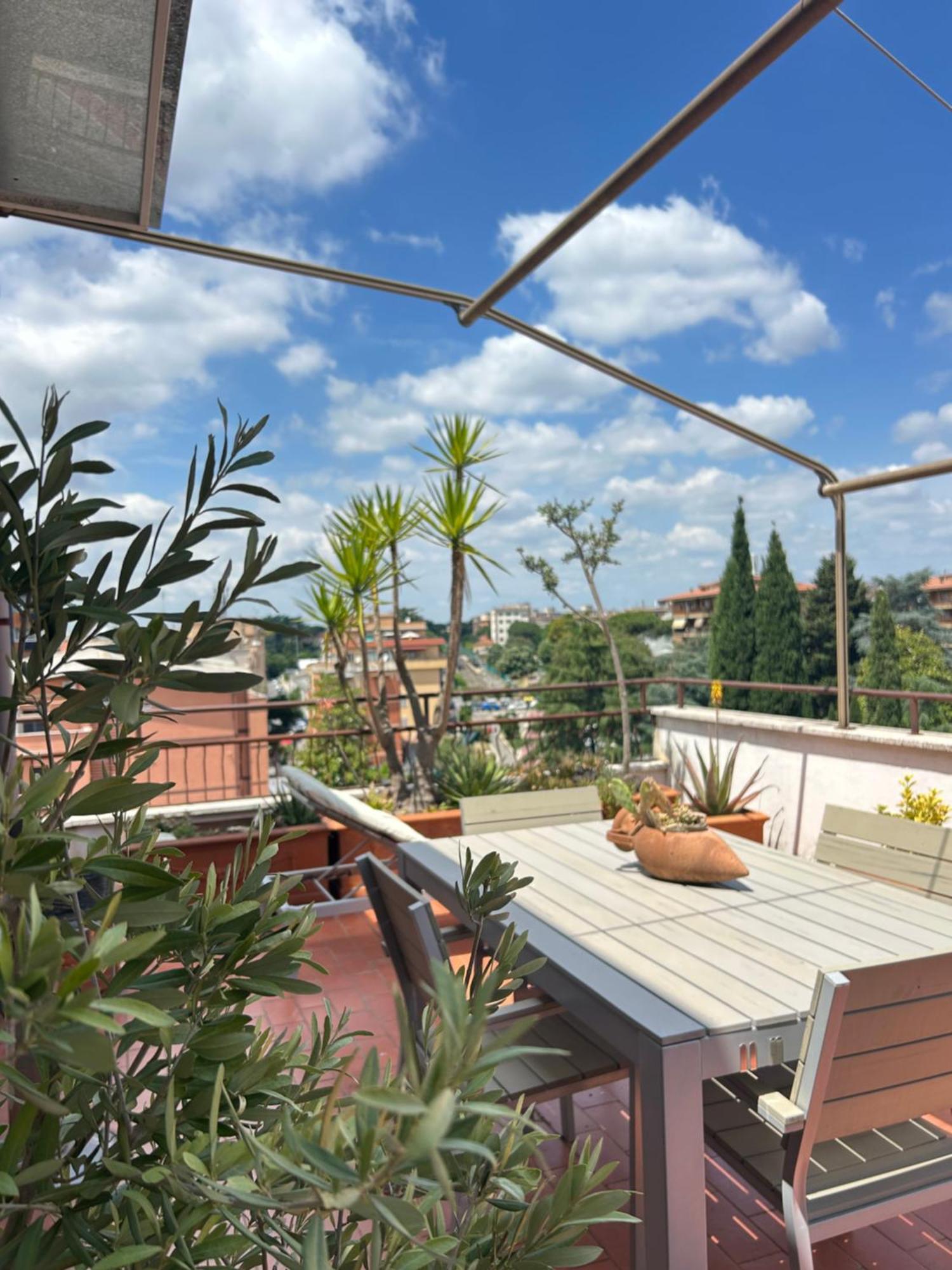 Con Terrazza Vicino Gemelli E Vaticano Apartamento Roma